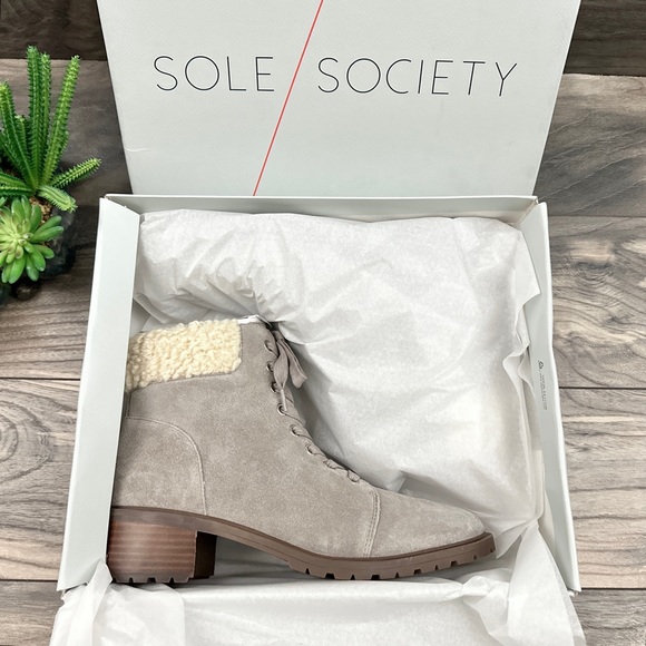 NIB Sole Society Jacenia Lace Up Combat Bootie Suede Faux Fur - Picture 11 of 13